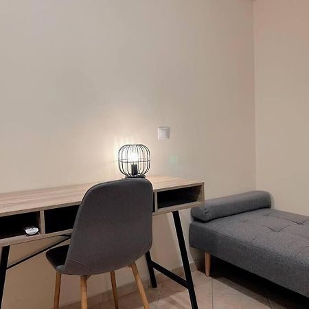 Charming 2Bedroom Apartment With Parking Atenas Exterior foto